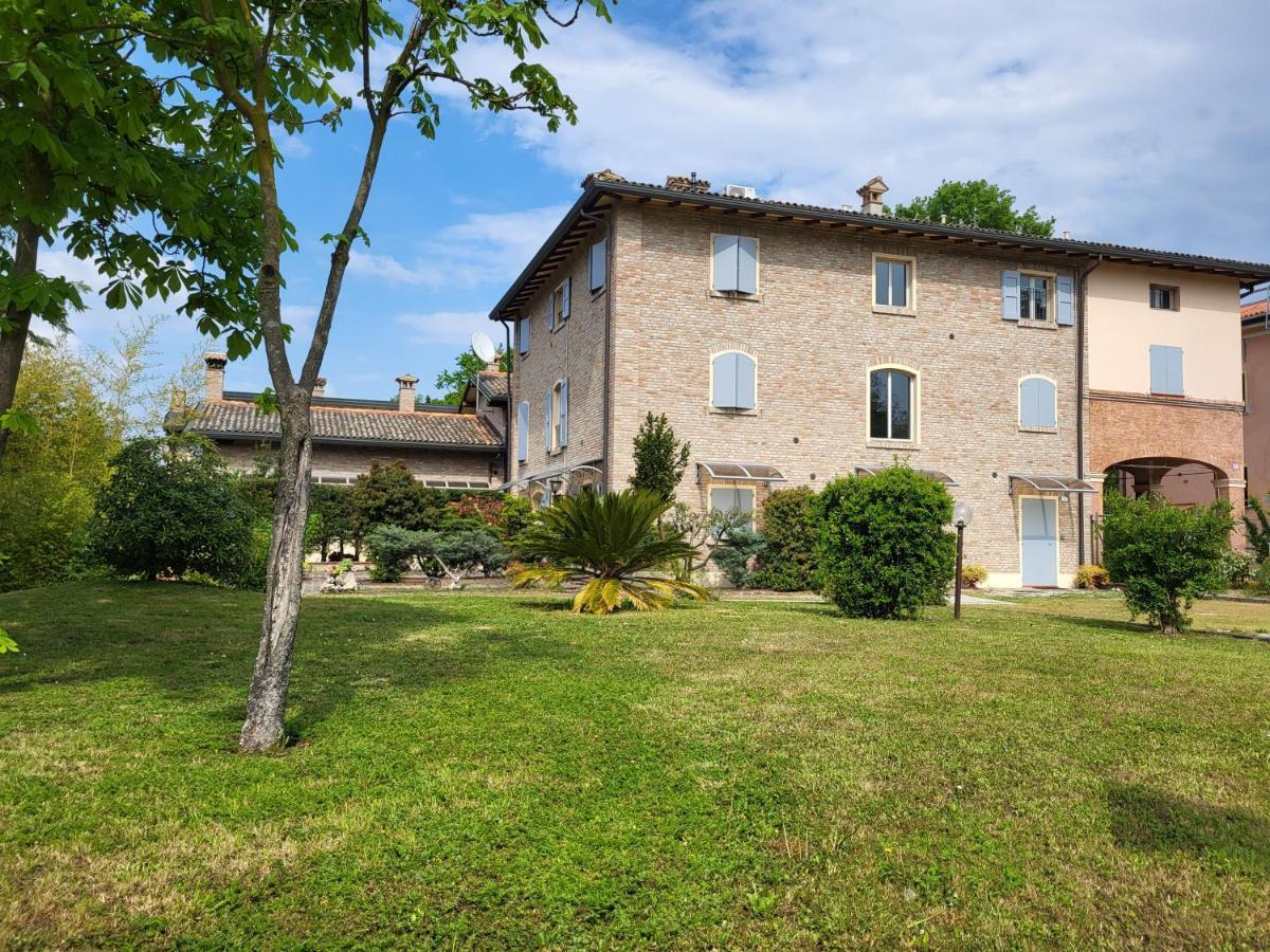 Residence Antico Borgo Modena Buitenkant foto