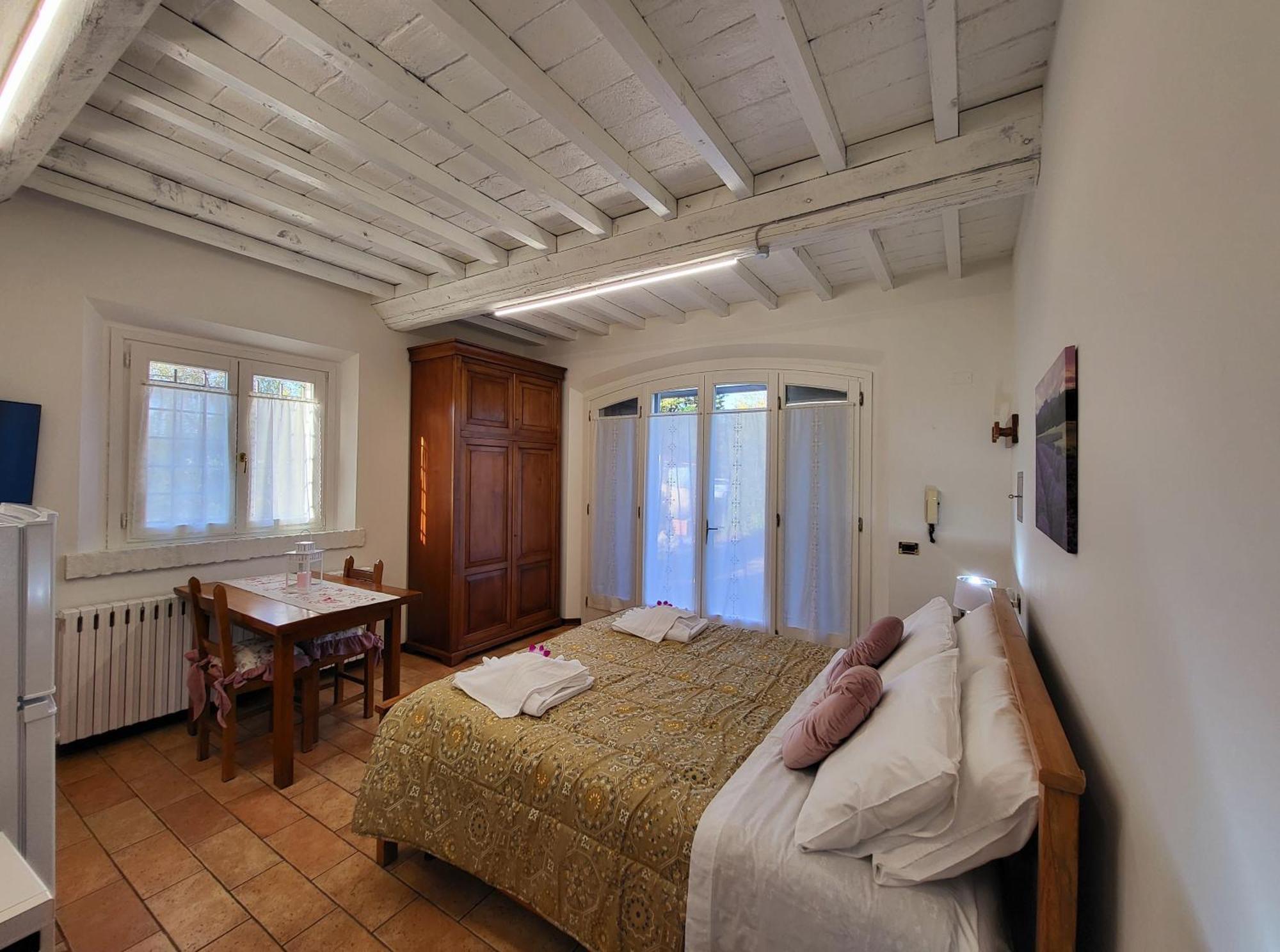 Residence Antico Borgo Modena Buitenkant foto