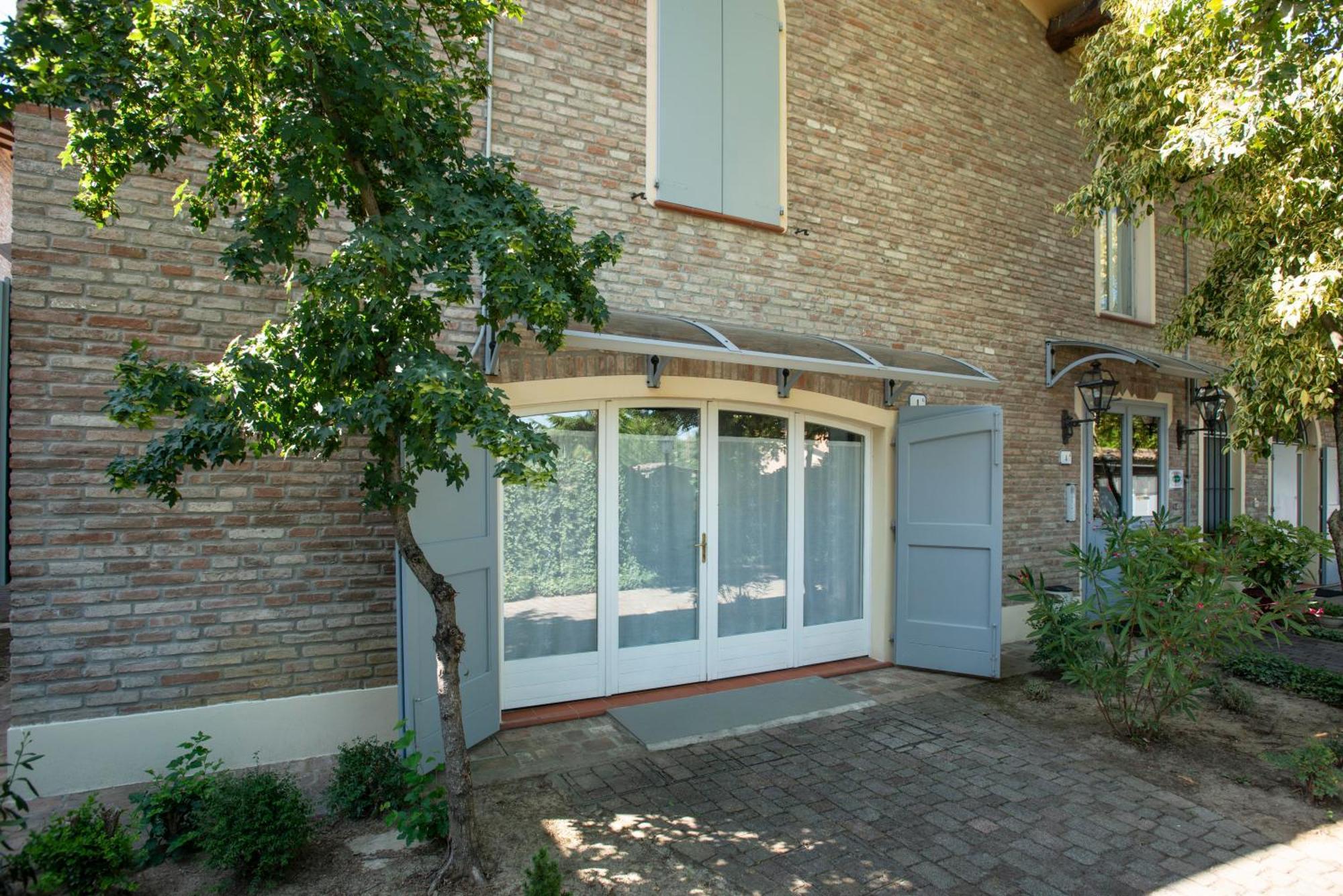 Residence Antico Borgo Modena Buitenkant foto
