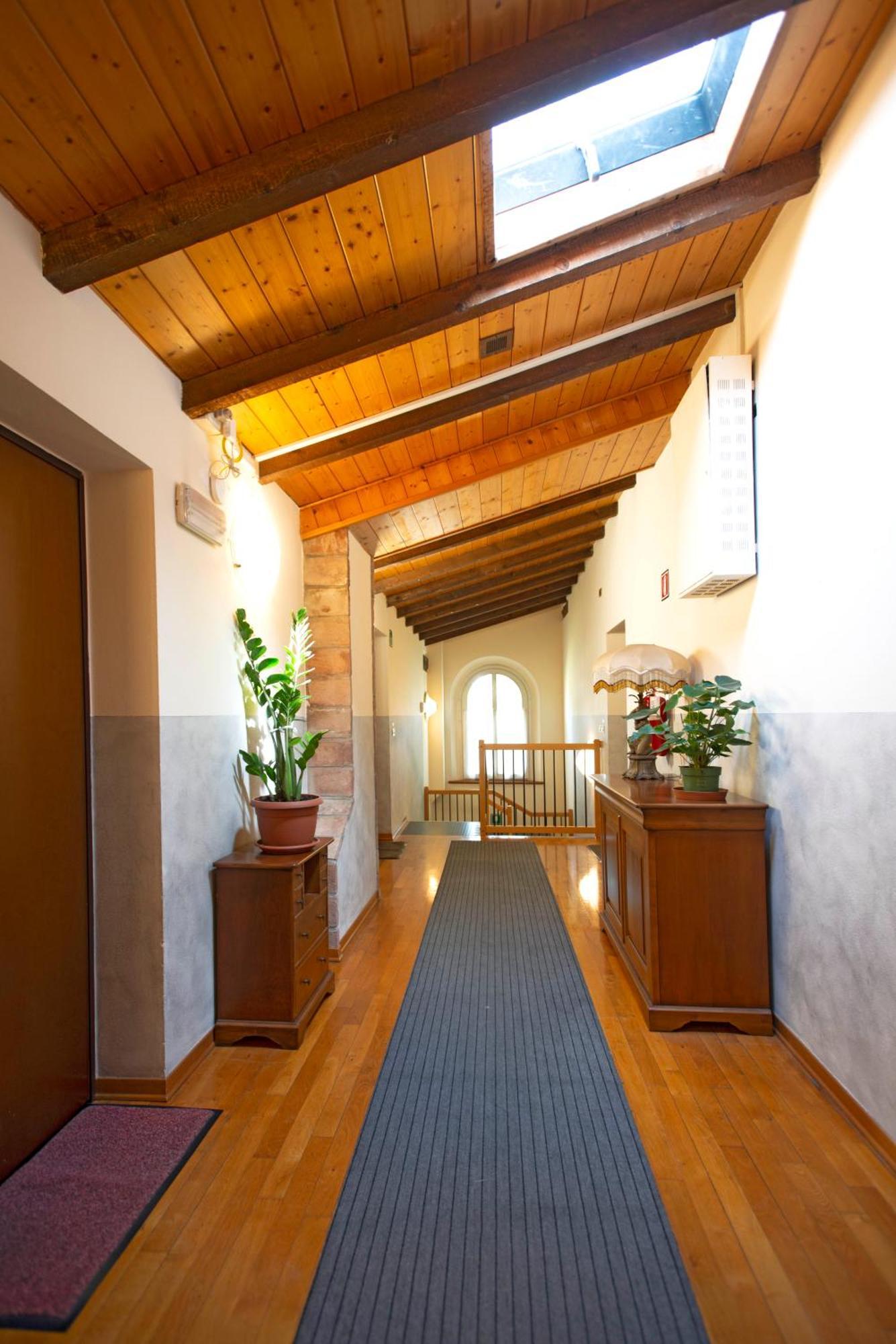Residence Antico Borgo Modena Buitenkant foto